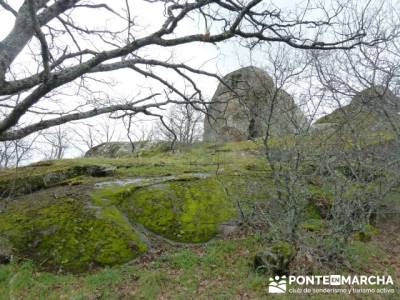 Silla de Felipe II y la Machota;senderismo euskadi;senderismo material